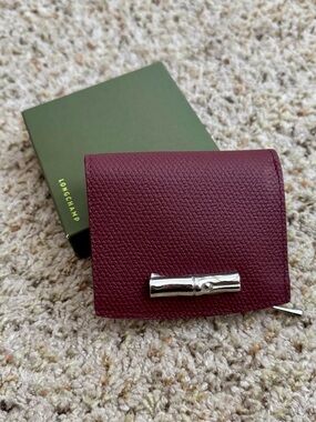 Longchamp Le Roseau Bi-Fold Plum/Burgundy Compact Wallet